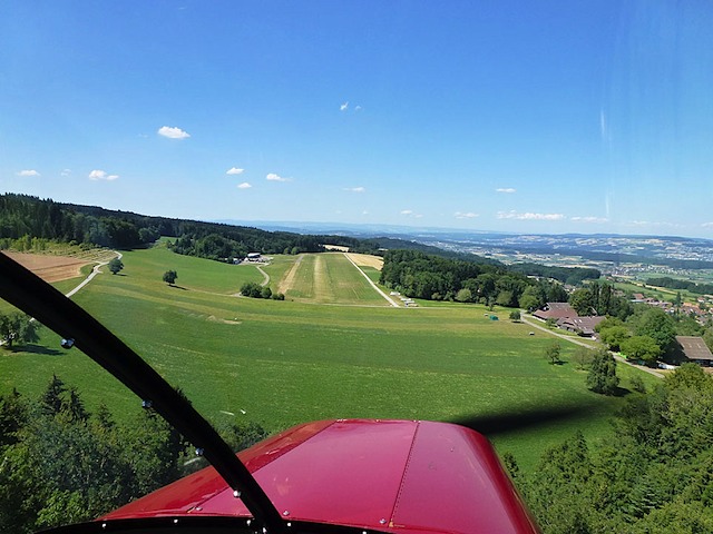 final_approach_buttwil_lszf