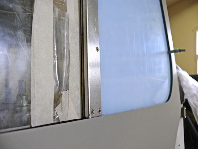 Window rear edge support (right side)
